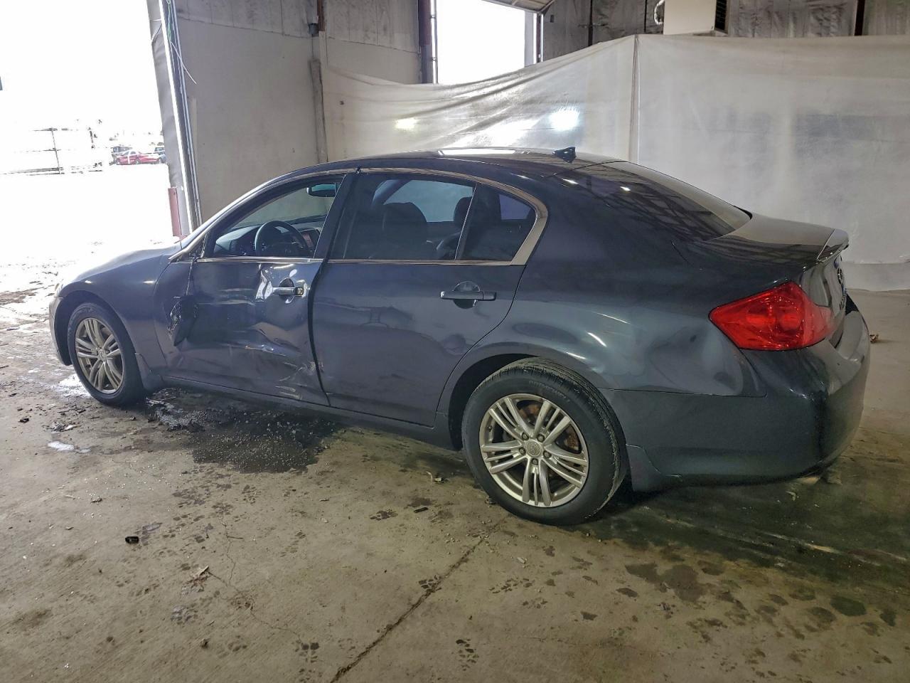 2011 Infiniti G25 - Image 2