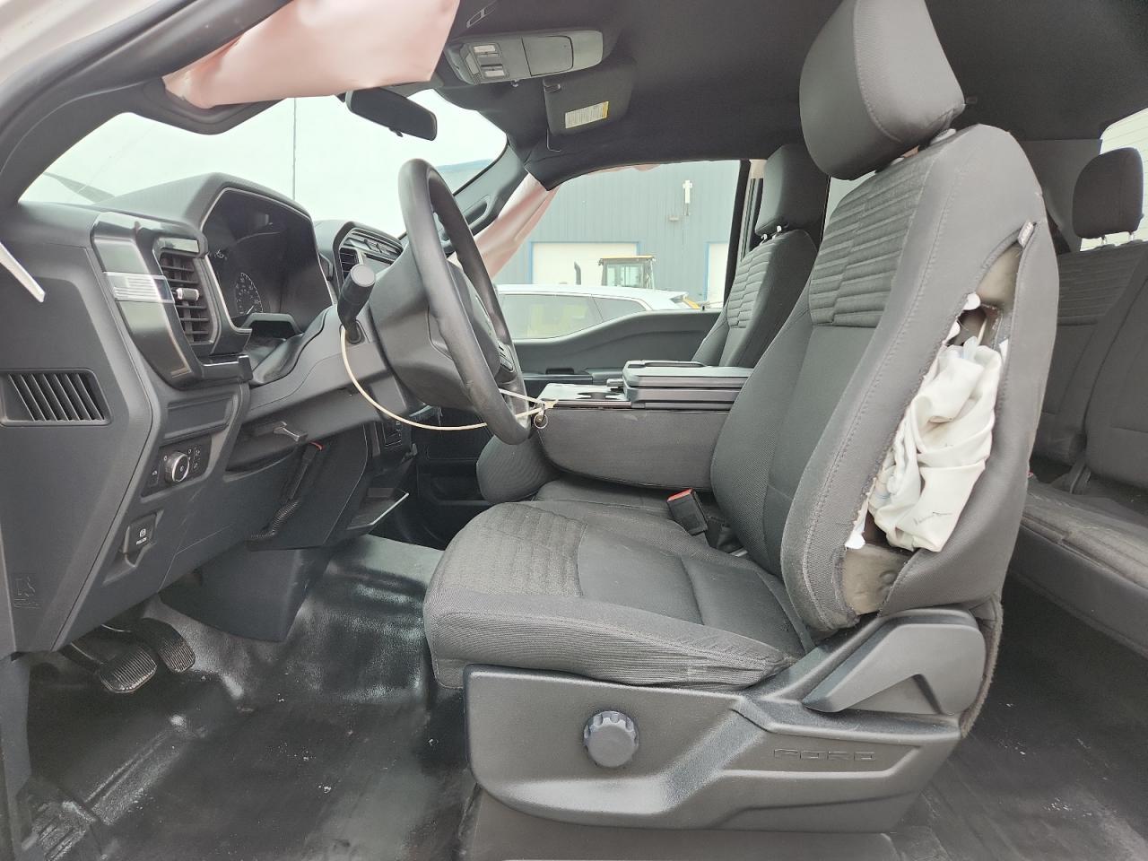 2022 Ford F150 Super Cab - Image 7