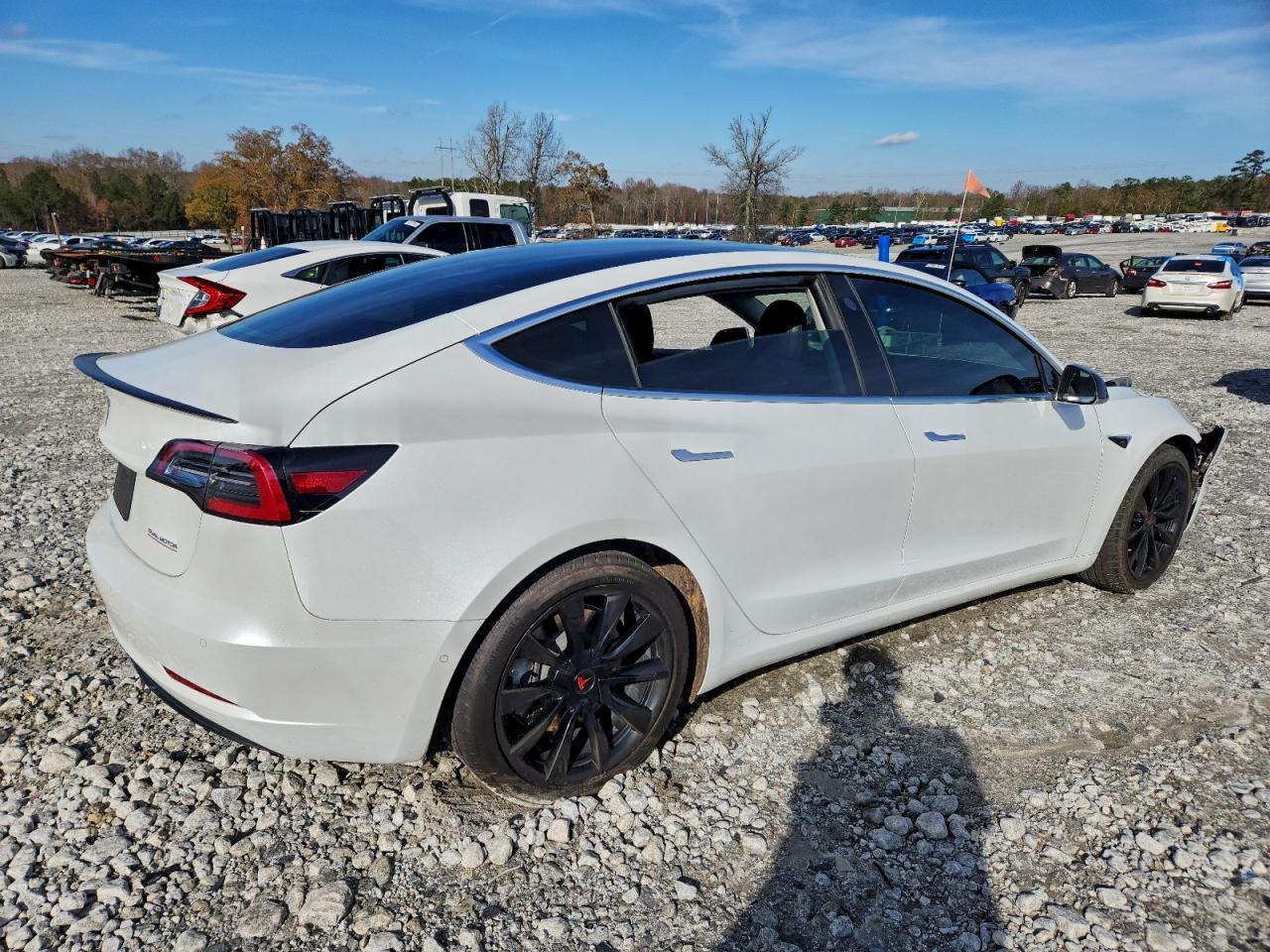 2020 Tesla Model 3 - Фото 3