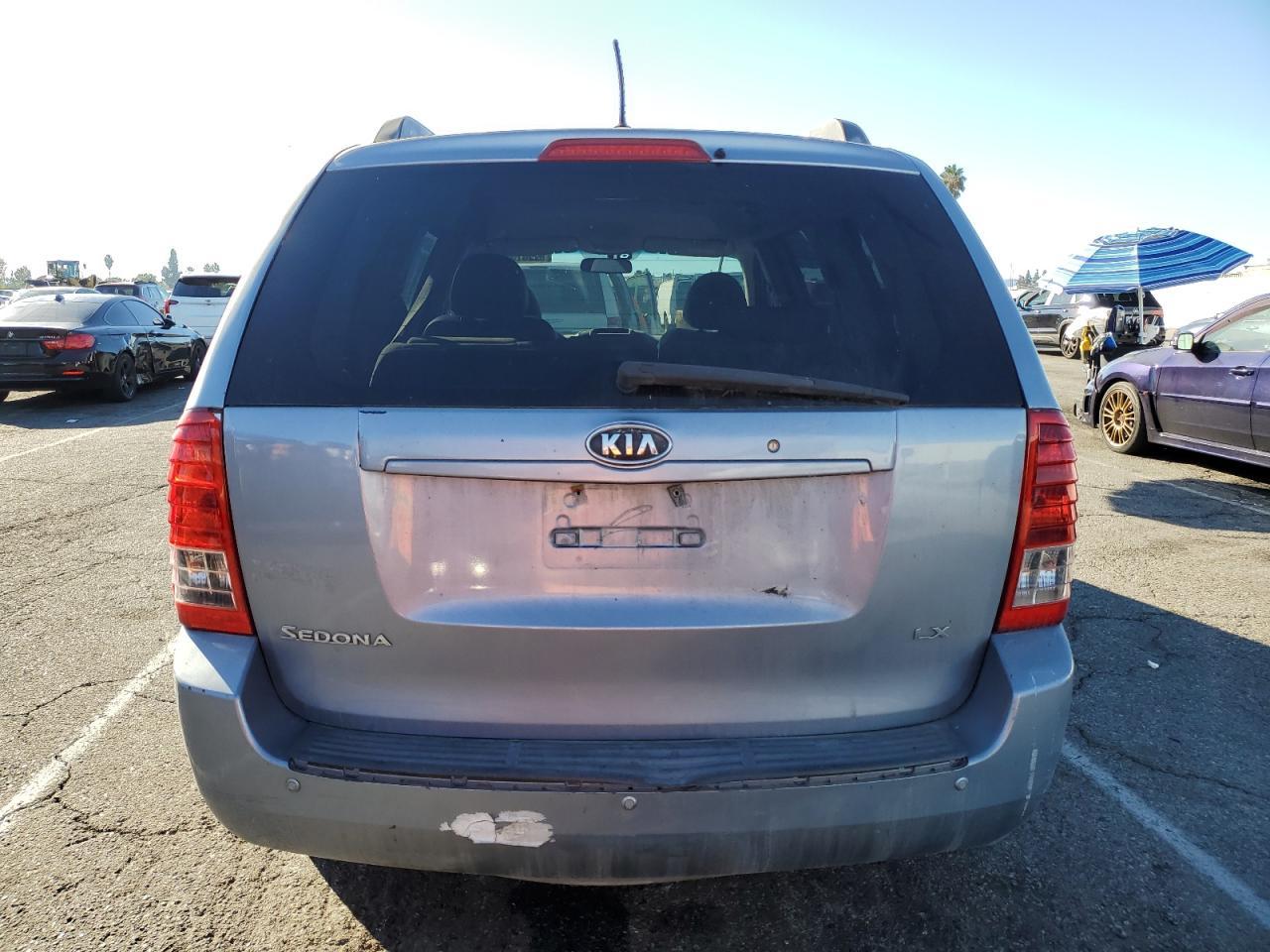 2014 Kia Sedona Lx - Фото 6