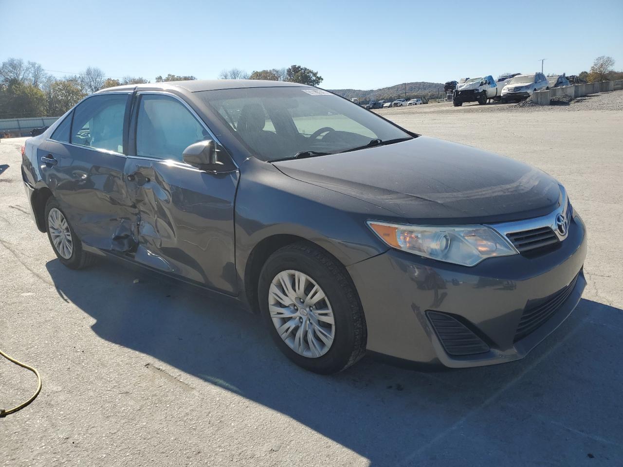 2013 Toyota Camry L - Фото 4