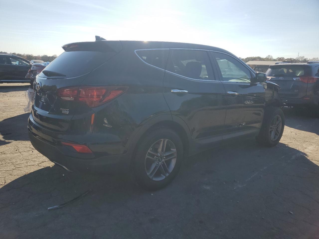 2017 Hyundai Santa Fe Sport - Image 3