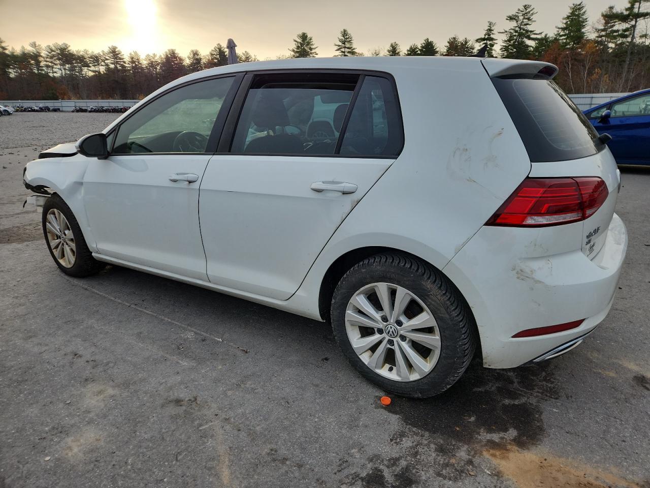2018 Volkswagen Golf S - Фото 2