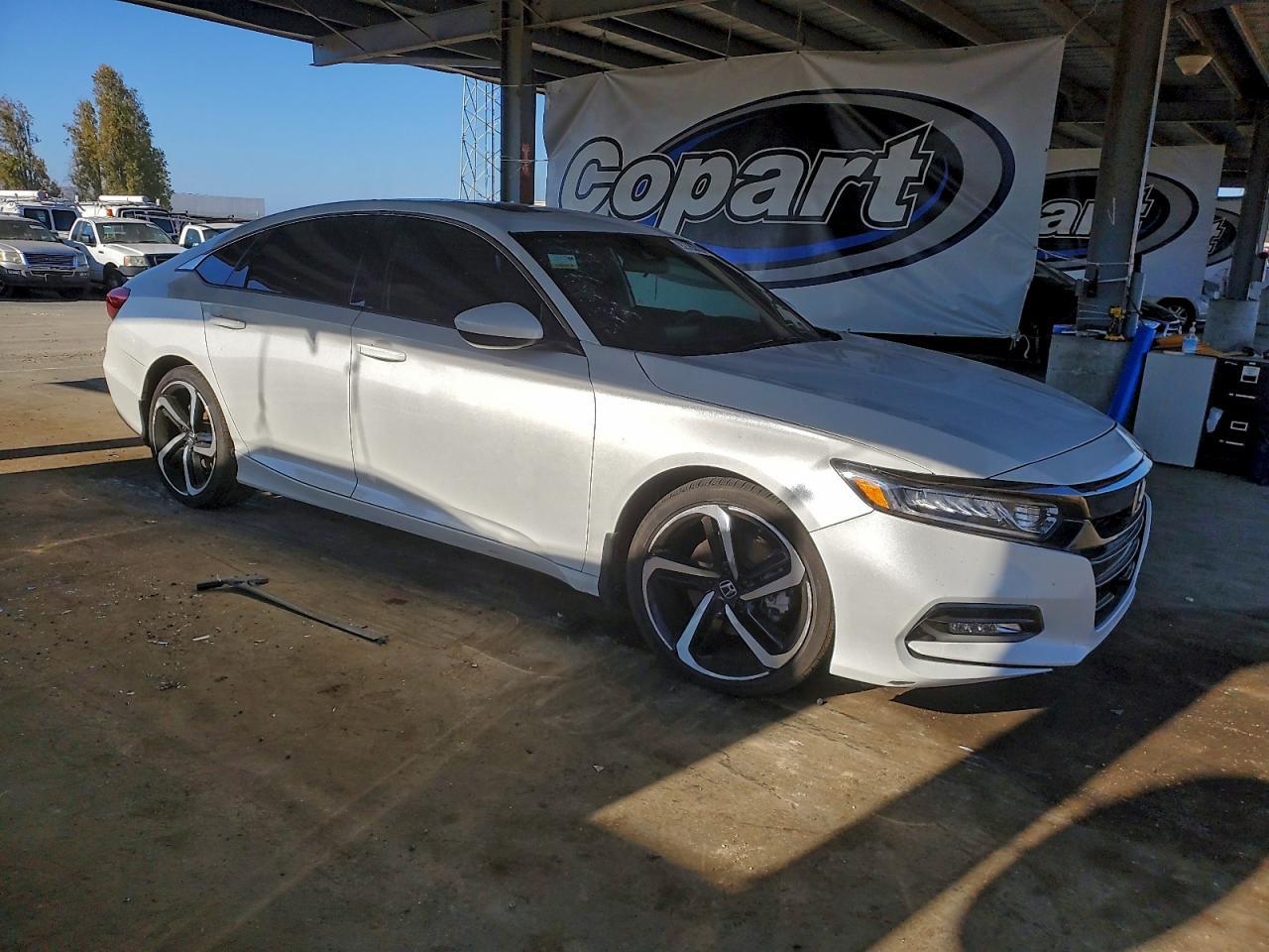 2019 Honda Accord Sport - Image 4
