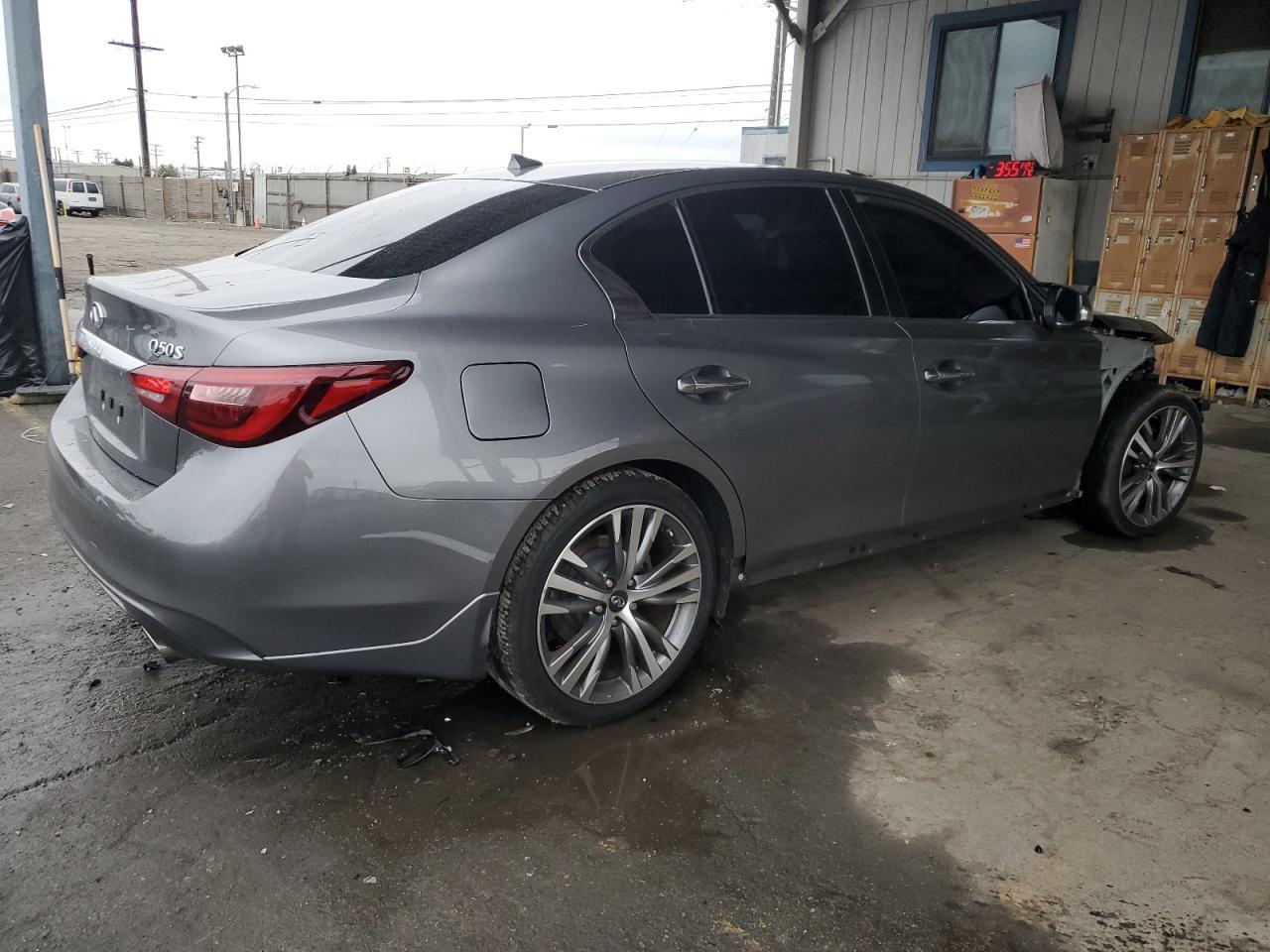 2018 Infiniti Q50 Luxe - Фото 3