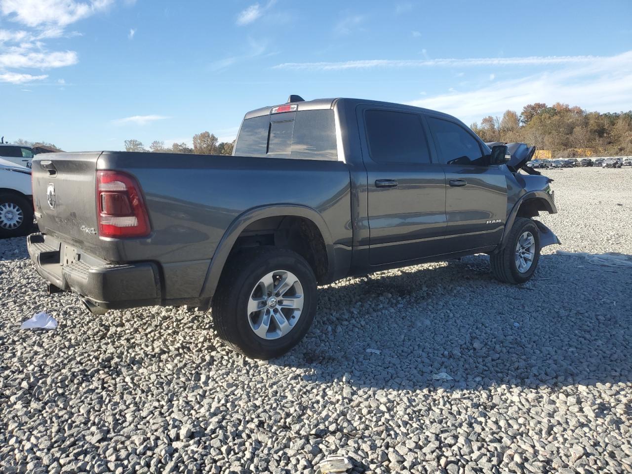 2019 Ram 1500 Laramie - Фото 3