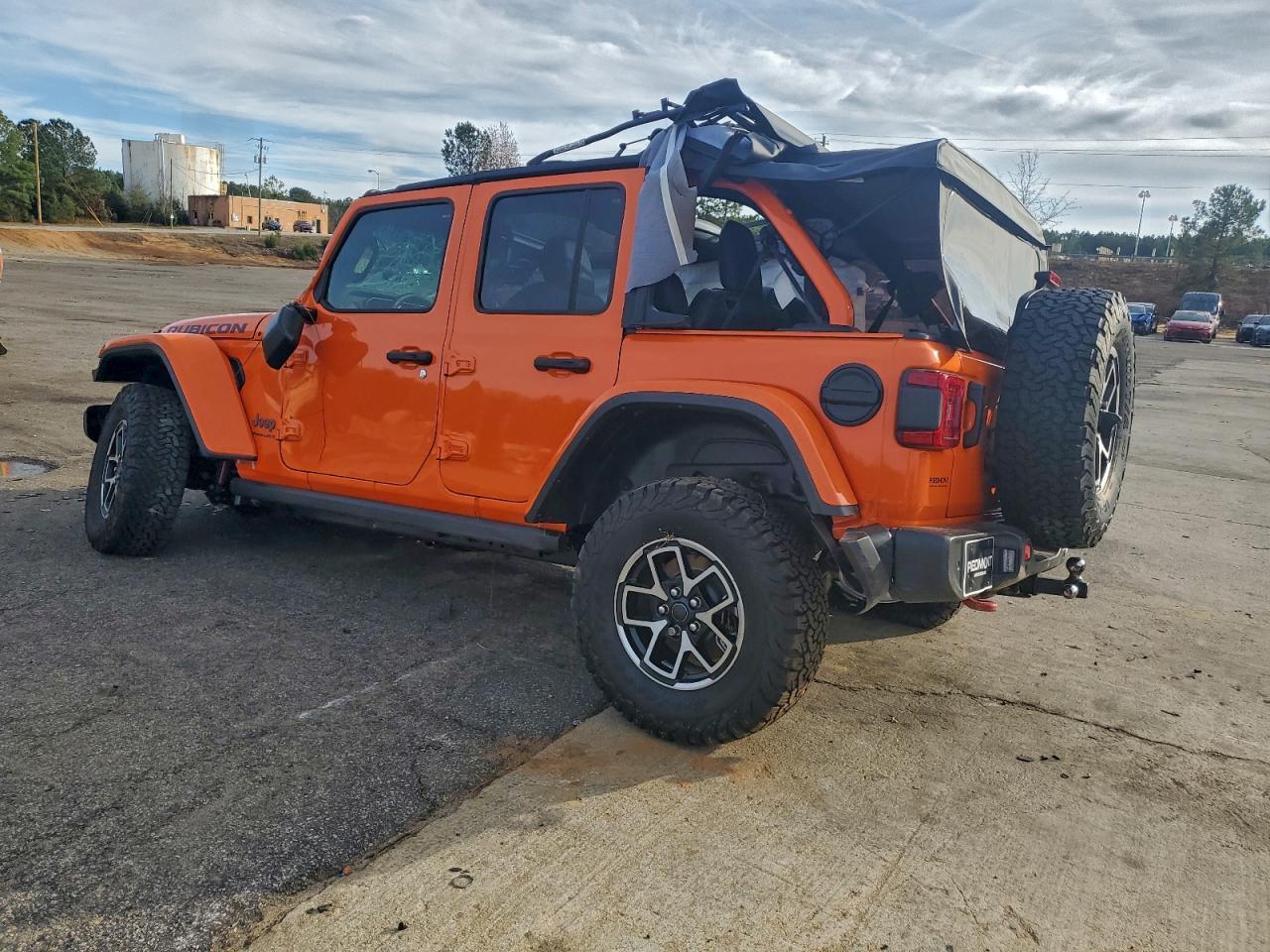 2025 Jeep Wrangler Rubicon - Фото 2
