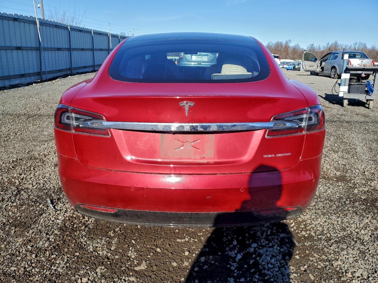 2021 Tesla Model S - Фото 6