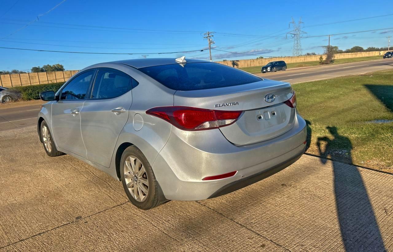 2016 Hyundai Elantra Se - Фото 3