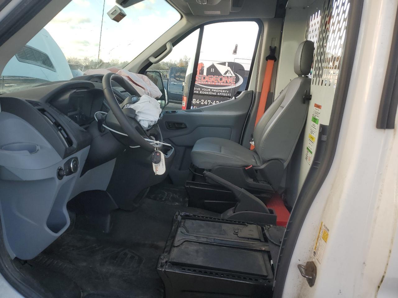 2019 Ford Transit 150 Delivery Van - Фото 7