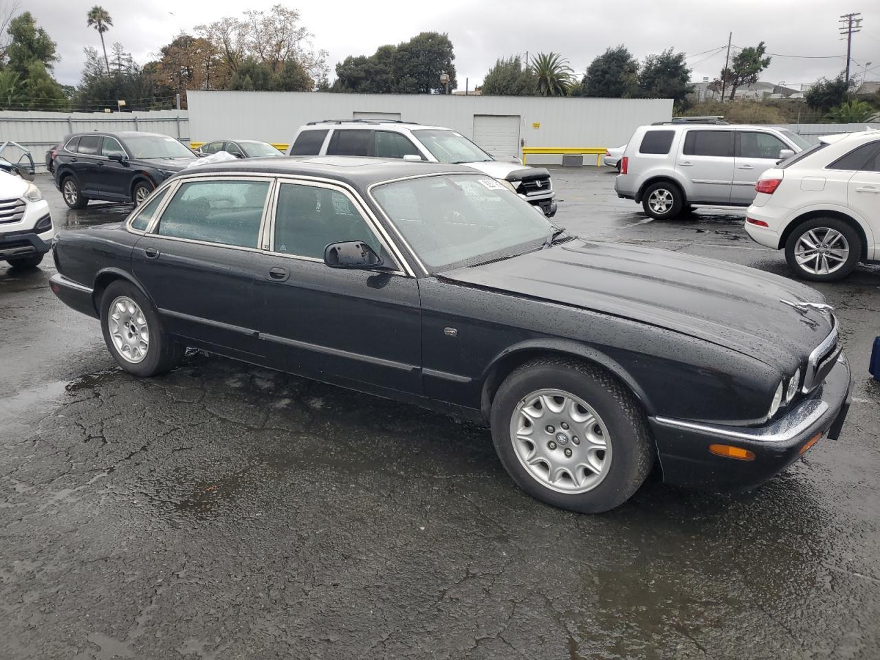 2001 Jaguar Xj8 L - Image 4