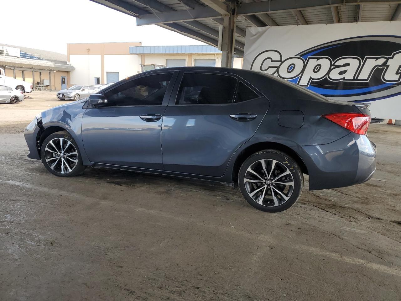 2019 Toyota Corolla L - Фото 2