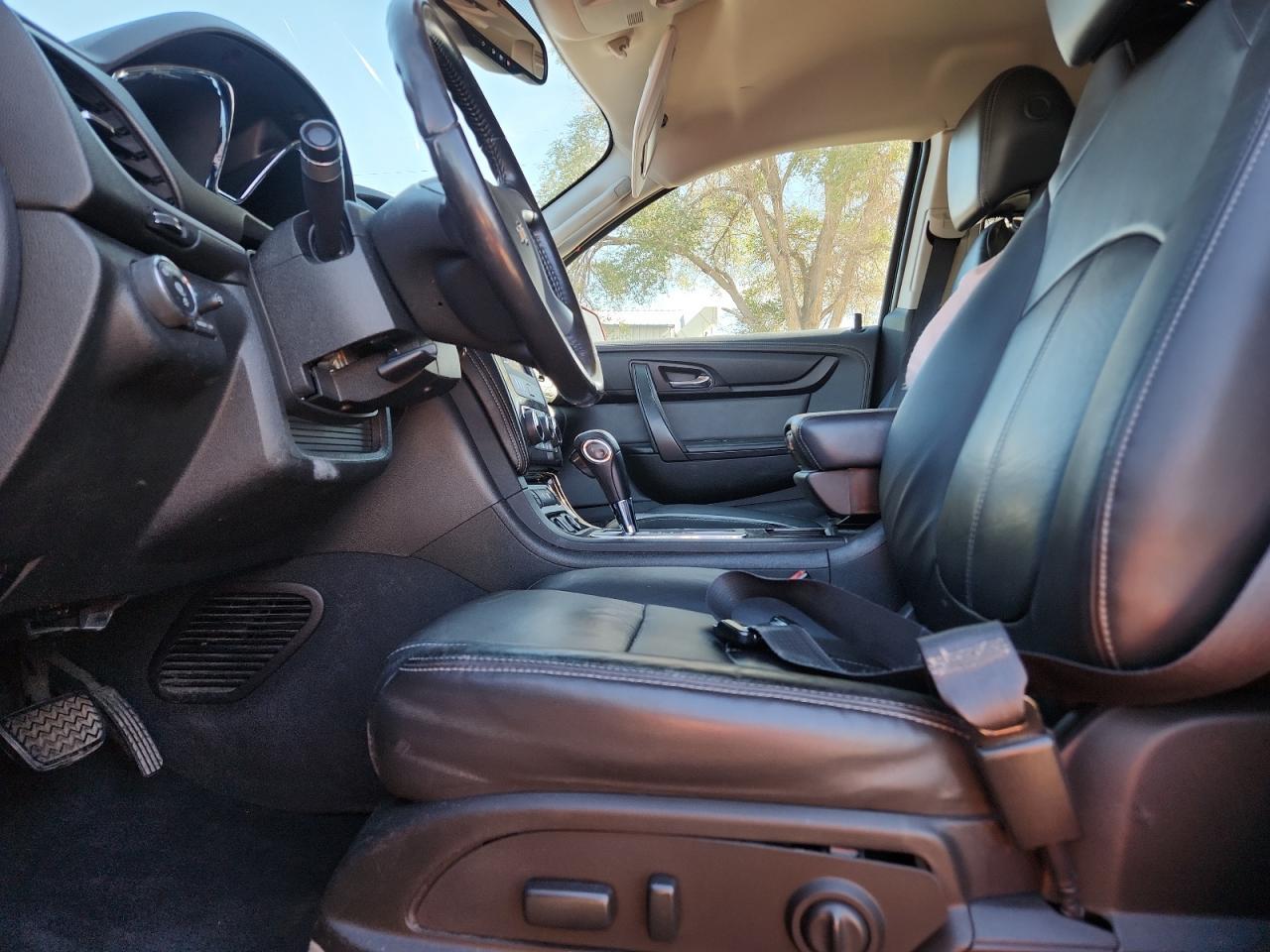 2017 Chevrolet Traverse Lt - Image 7