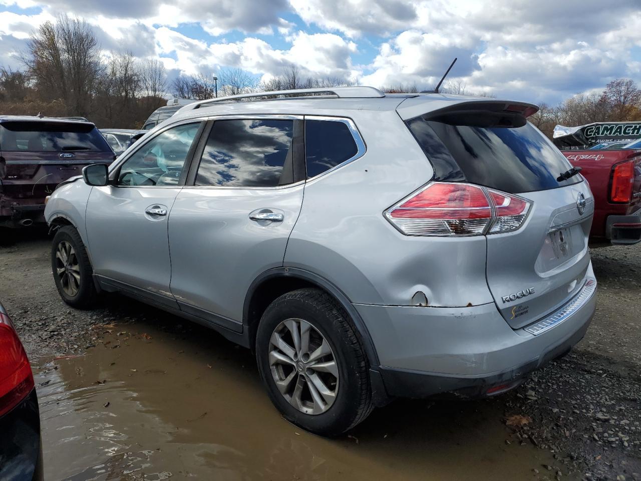 2016 Nissan Rogue S - Фото 2