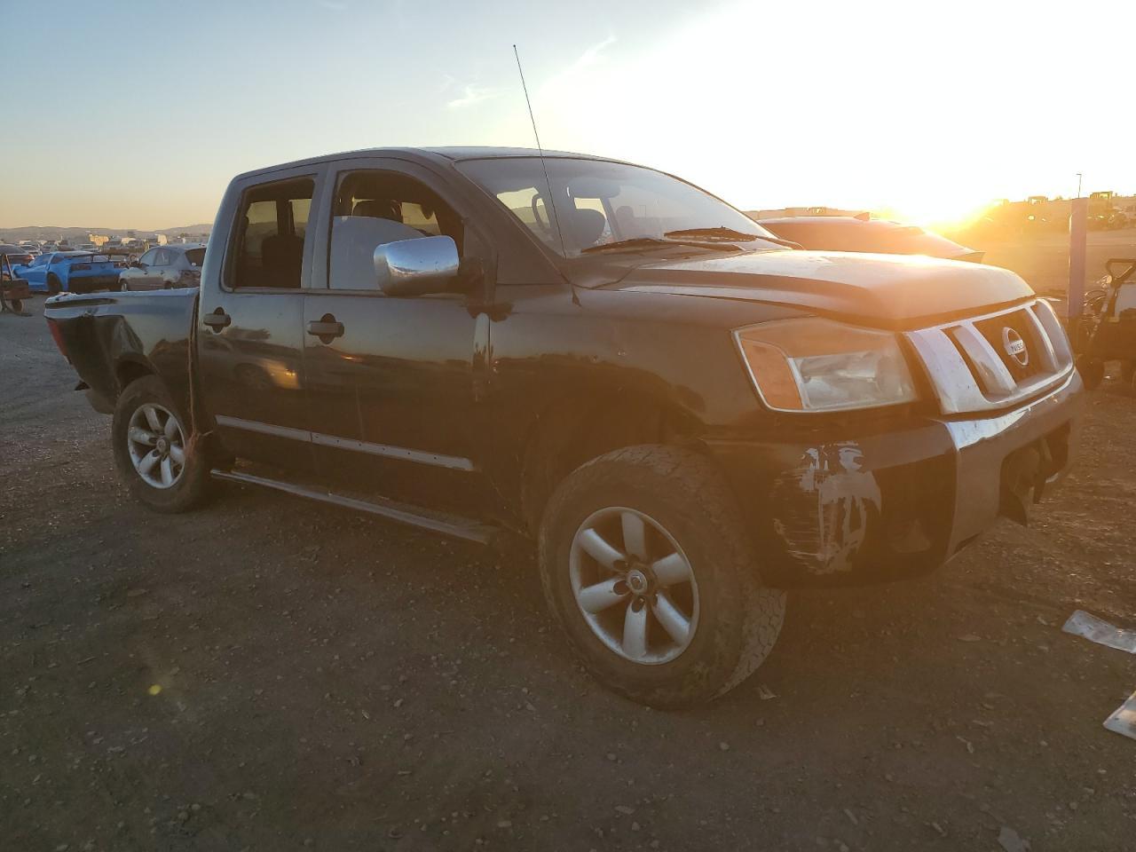 2008 Nissan Titan Xe - Image 4