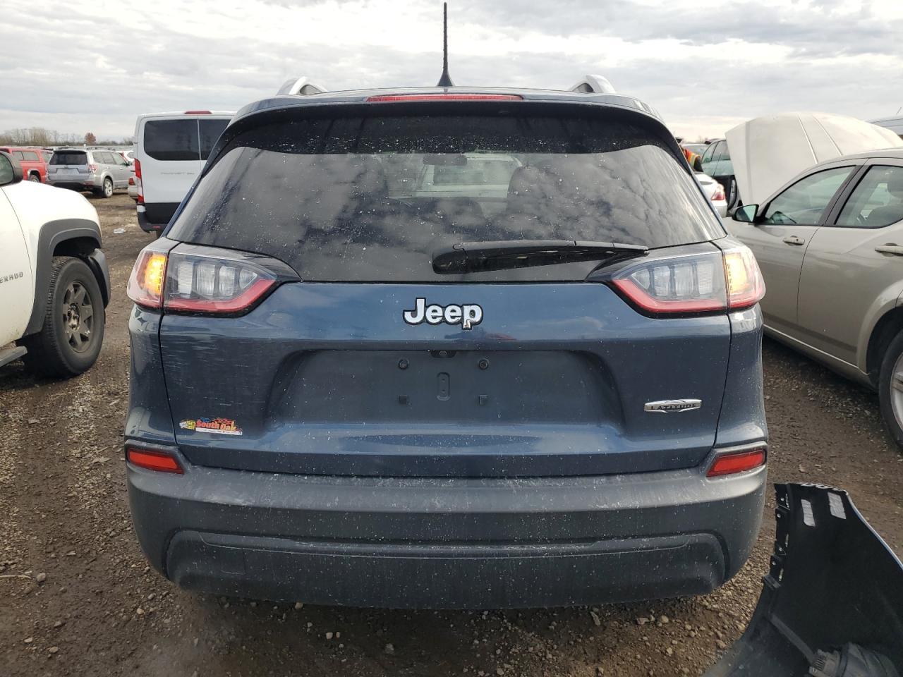 2019 Jeep Cherokee Latitude - Image 6
