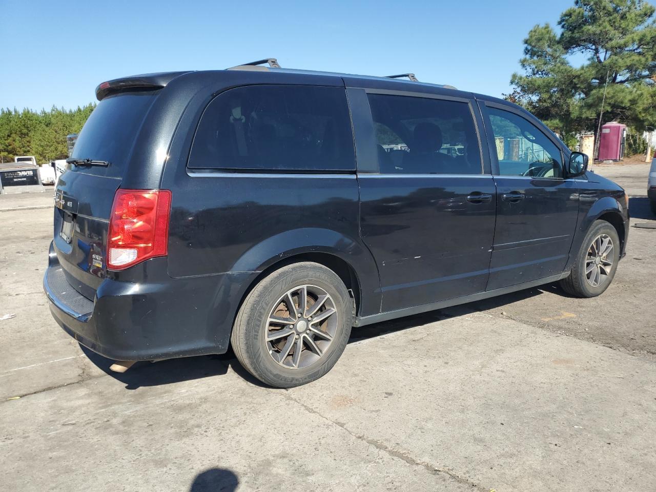 2017 Dodge Grand Caravan Sxt - Фото 3