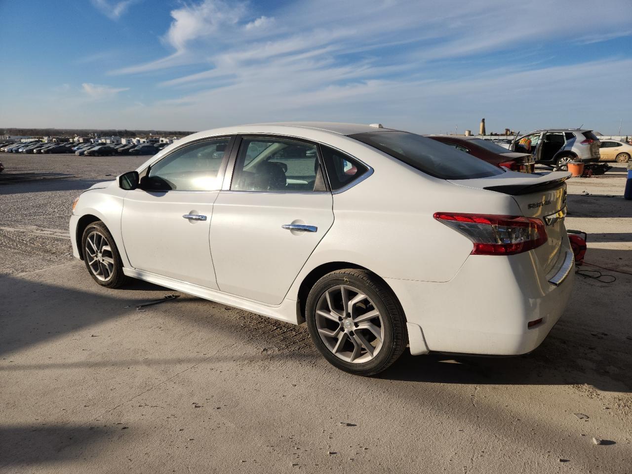 2014 Nissan Sentra S - Фото 2