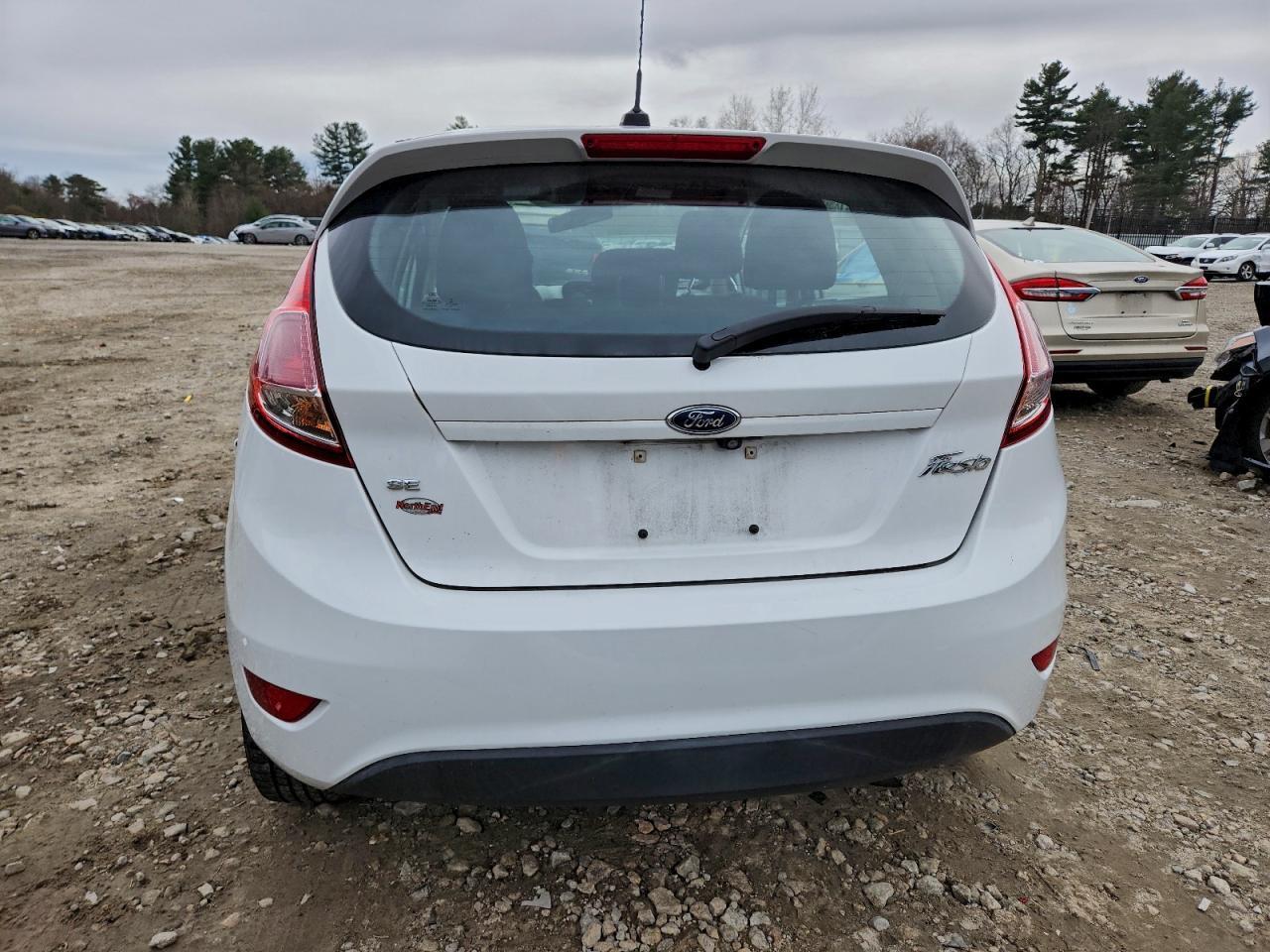 2018 Ford Fiesta Se - Фото 6