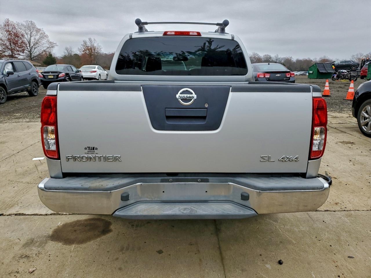 2011 Nissan Frontier S - Фото 6