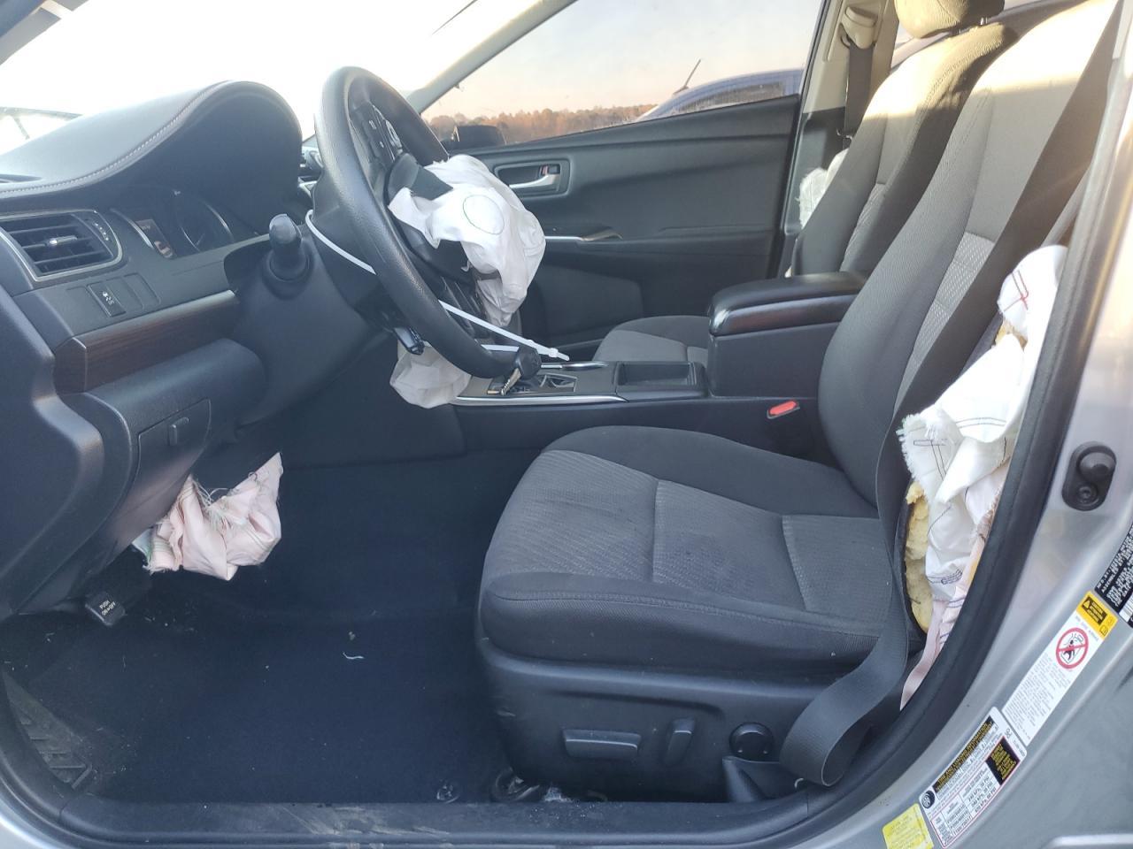 2016 Toyota Camry Le - Image 7