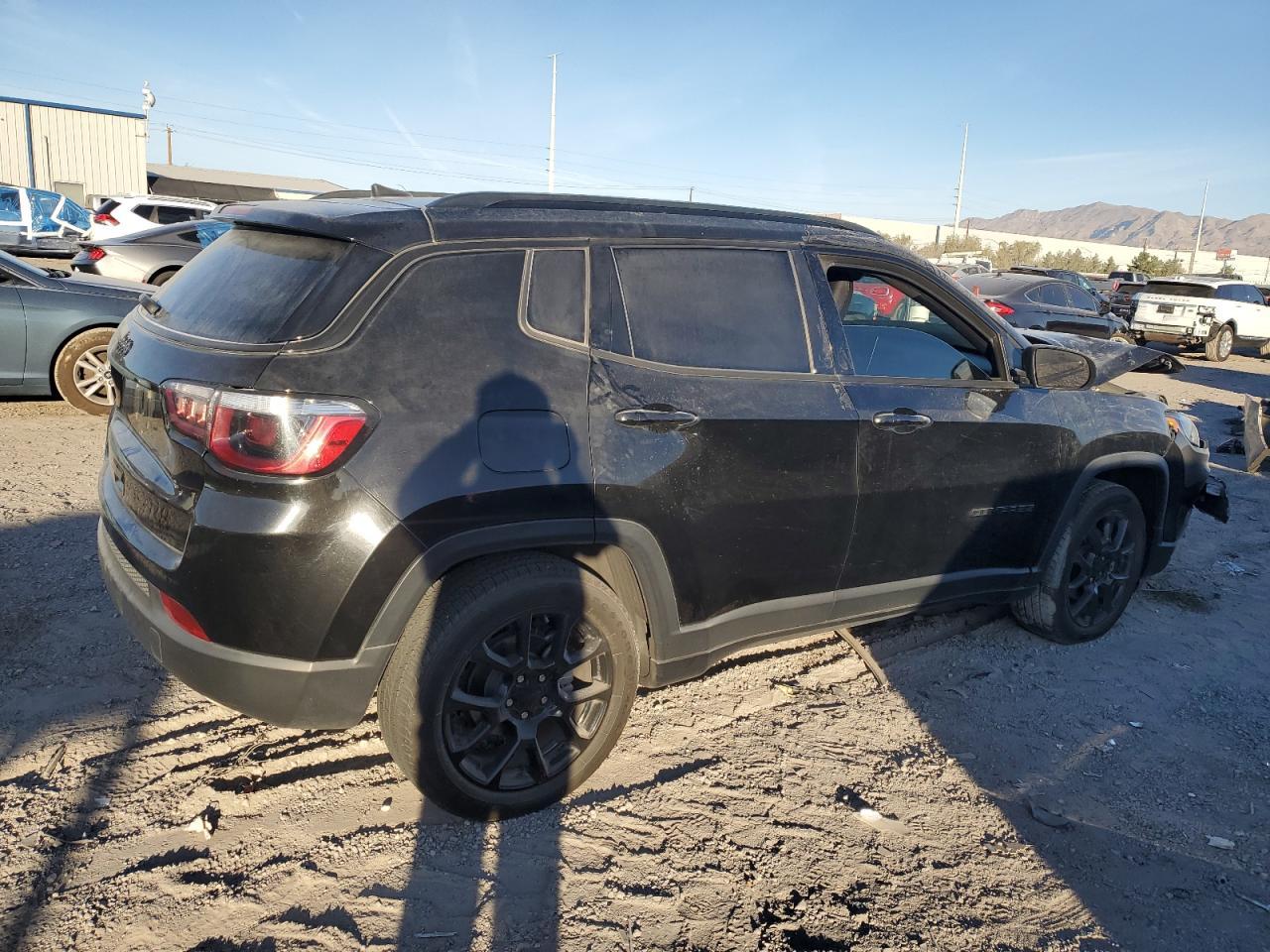 2022 Jeep Compass Latitude - Фото 3