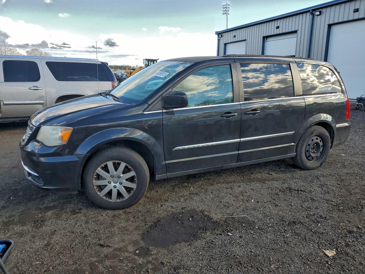 2013 Chrysler Town & Country Touring