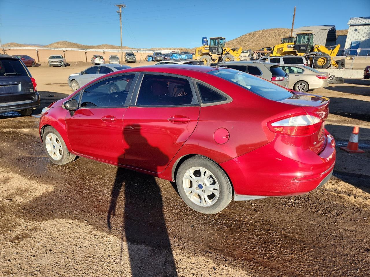 2016 Ford Fiesta Se - Фото 2