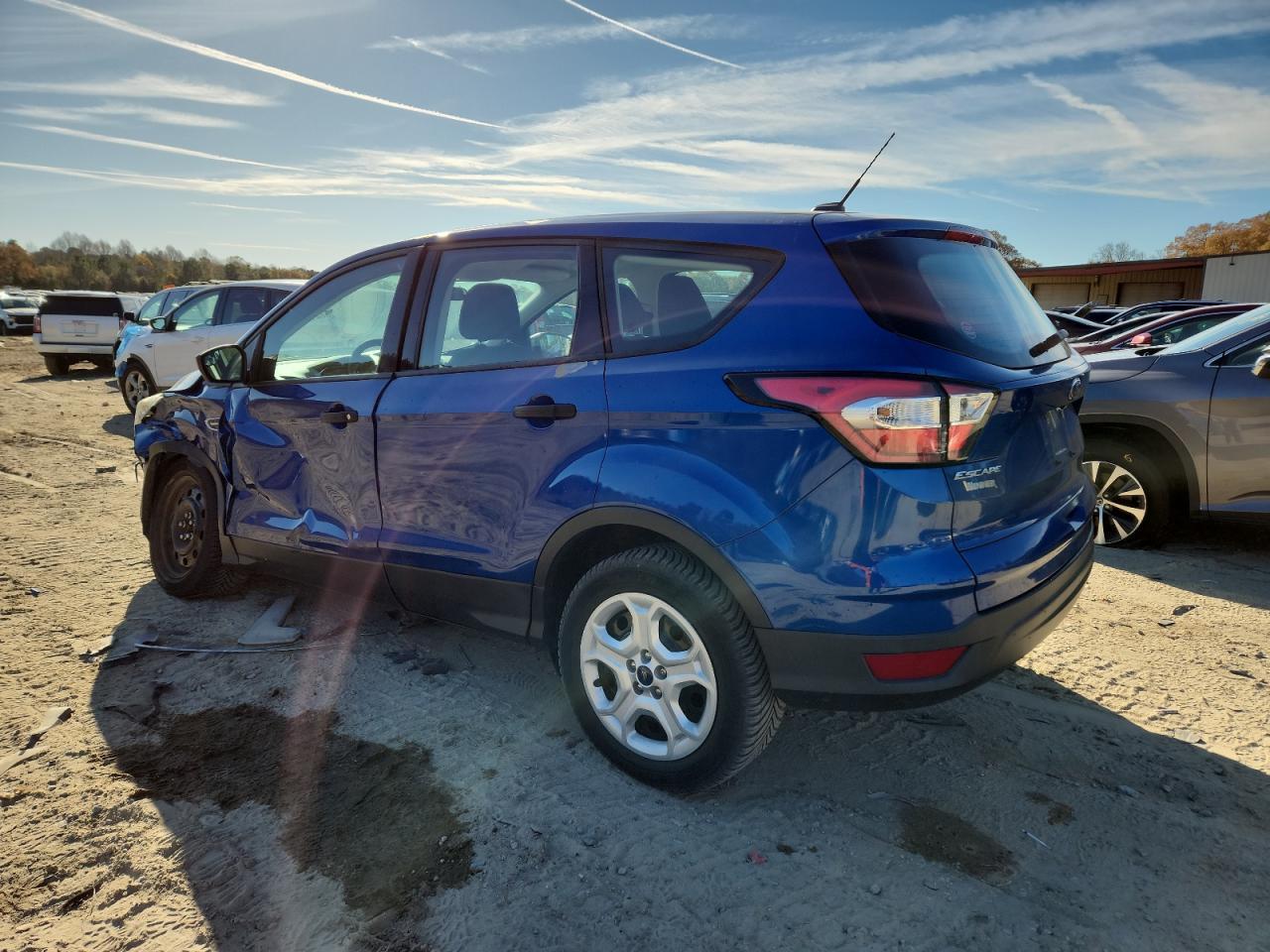 2017 Ford Escape S - Фото 2