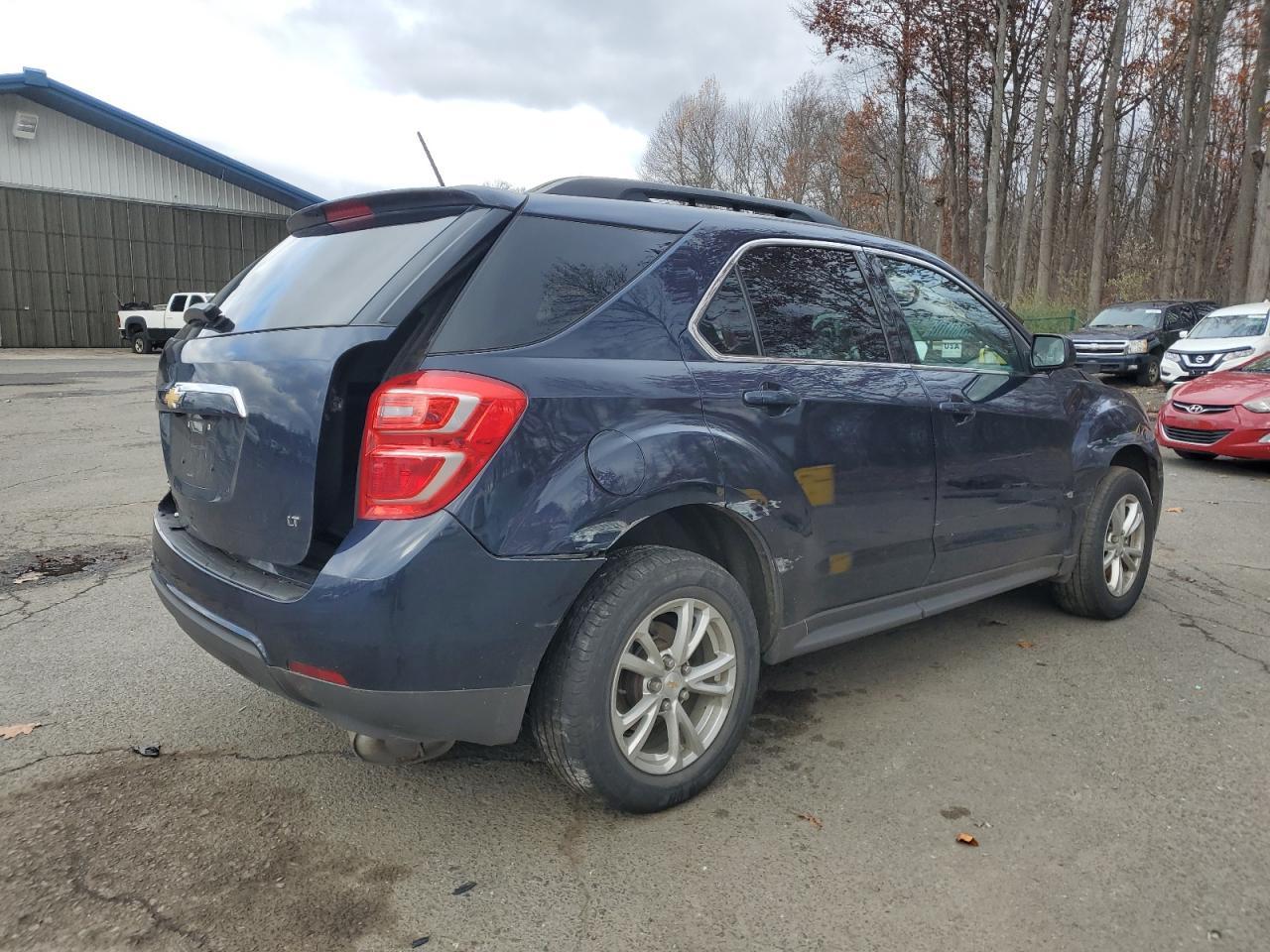 2017 Chevrolet Equinox Lt - Image 3