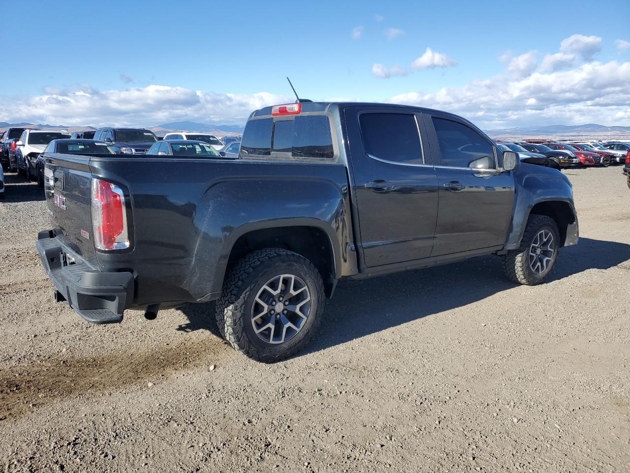 2018 GMC Canyon Sle - Image 3