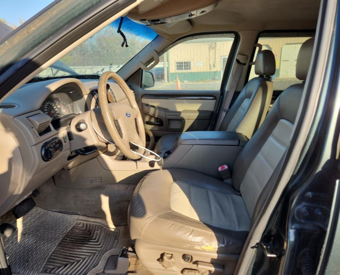 2003 Ford Explorer Eddie Bauer - Фото 7