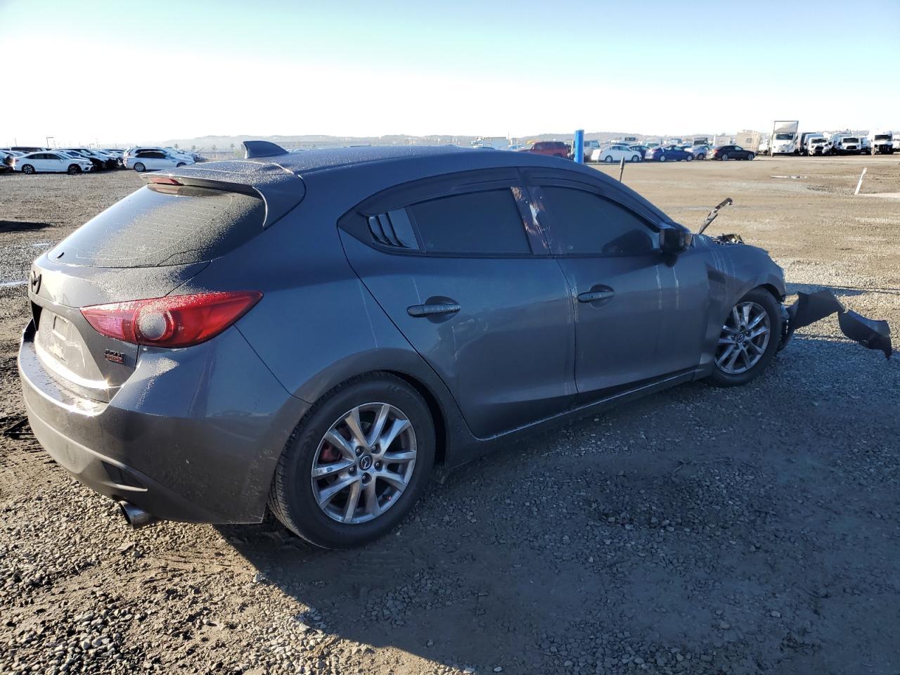 2015 Mazda 3 Touring - Фото 3