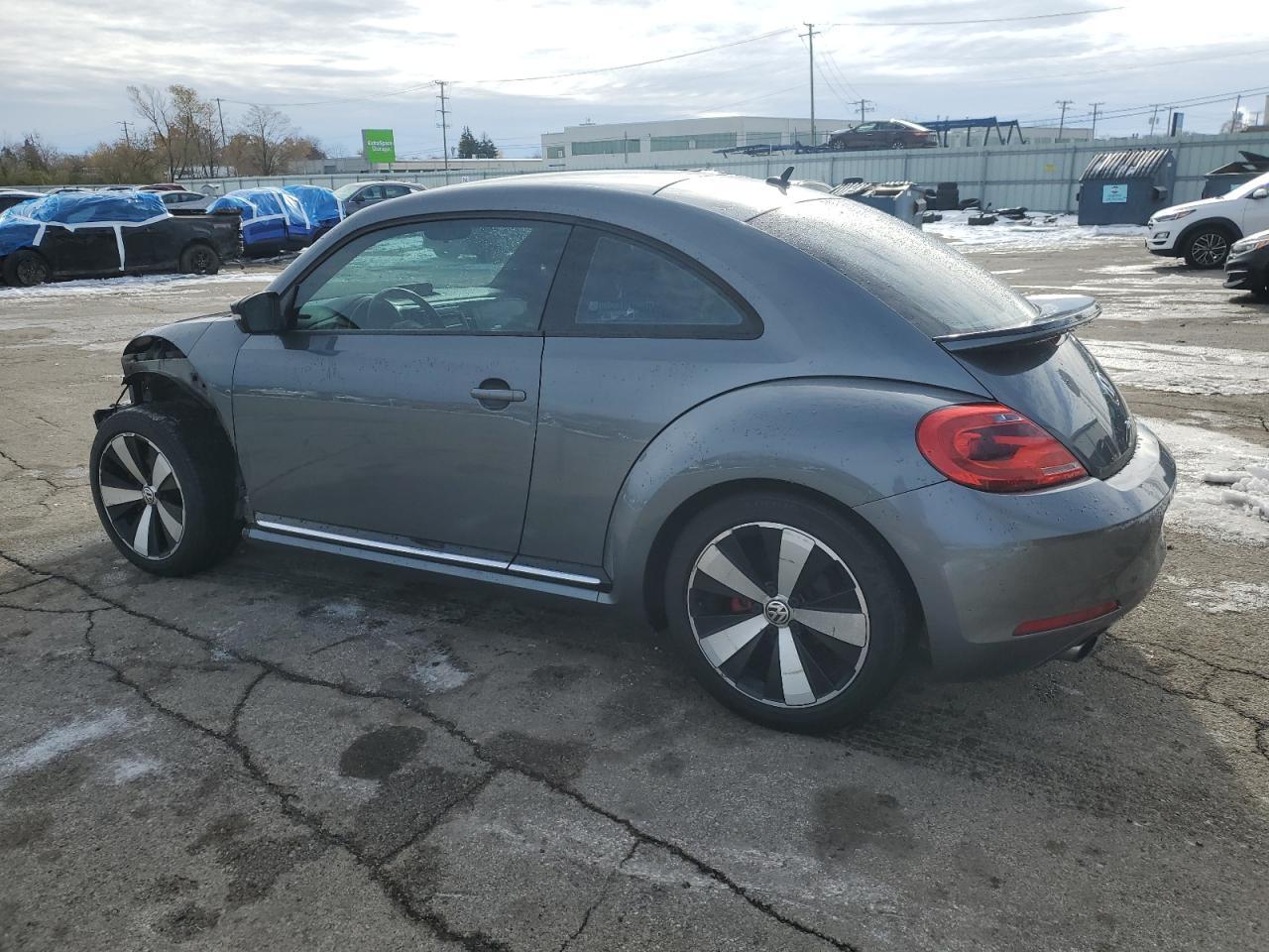2012 Volkswagen Beetle Turbo - Фото 2