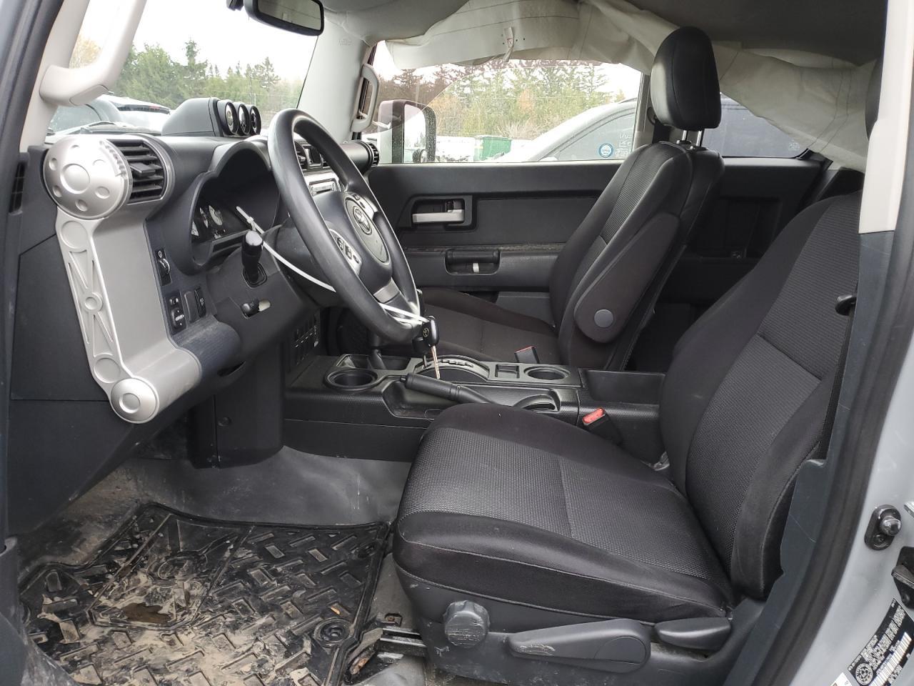 2014 Toyota Fj Cruiser - Image 7