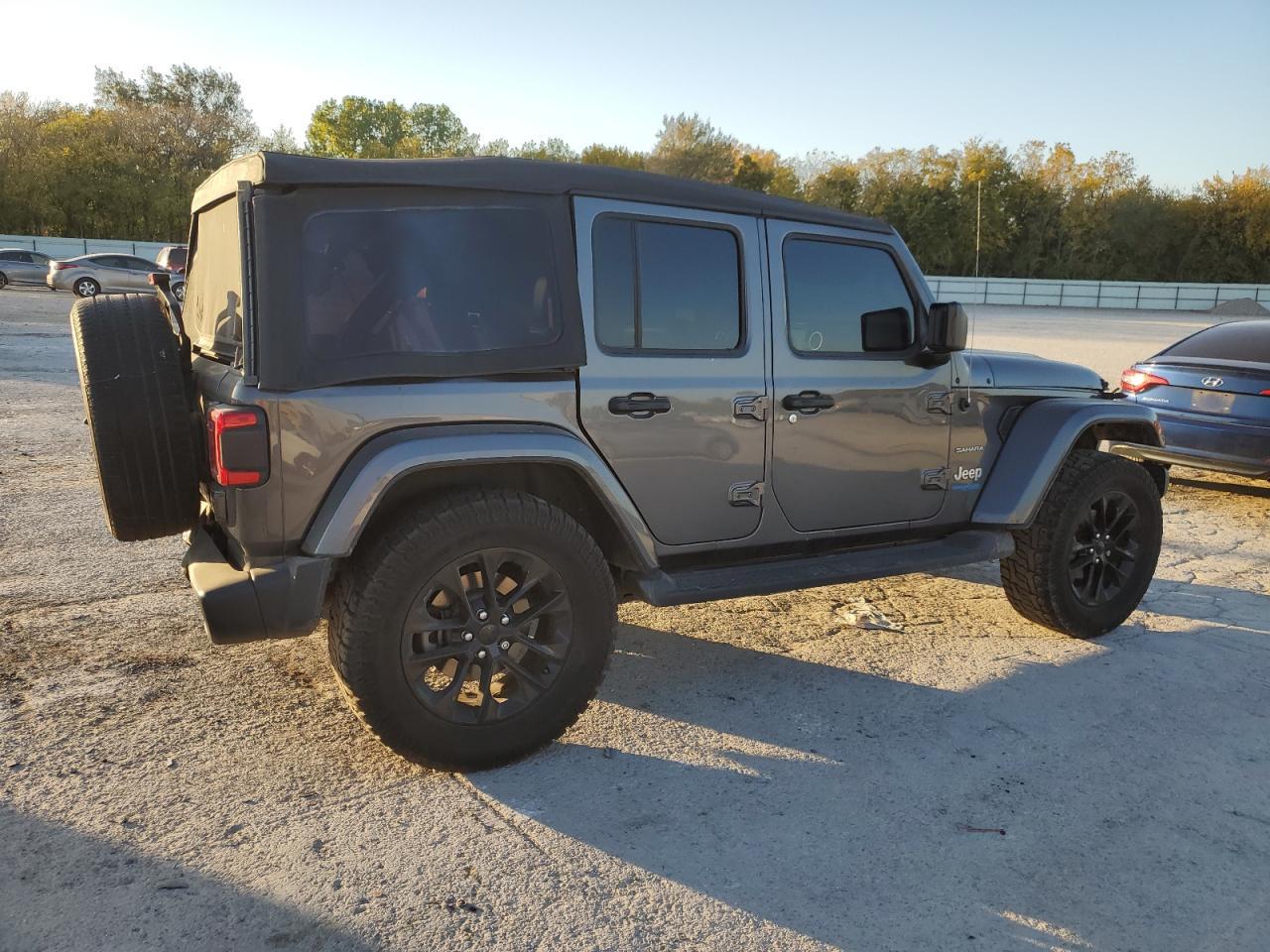 2021 Jeep Wrangler Unlimited Sahara 4Xe - Фото 3