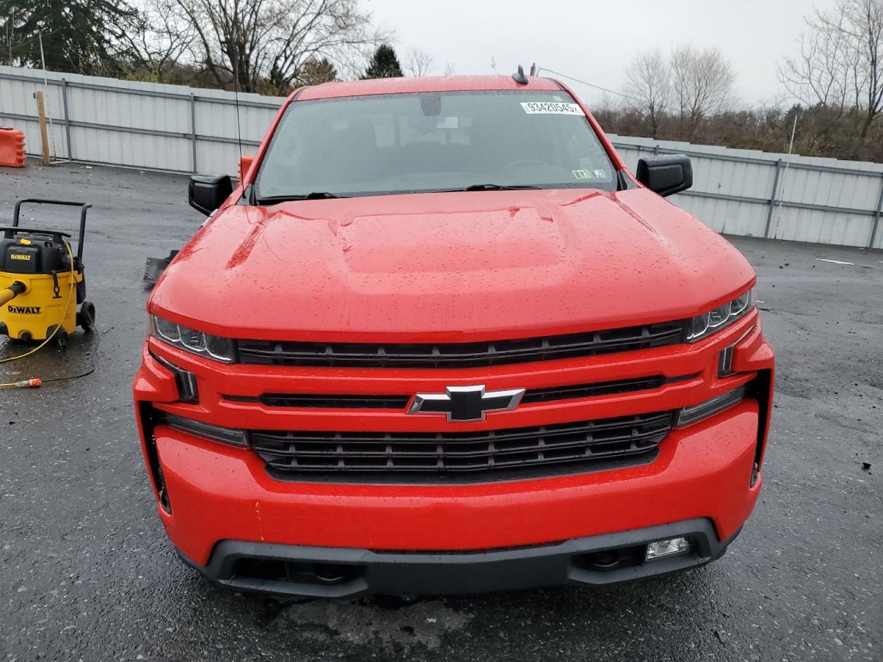 2020 Chevrolet Silverado K1500 Rst - Image 5
