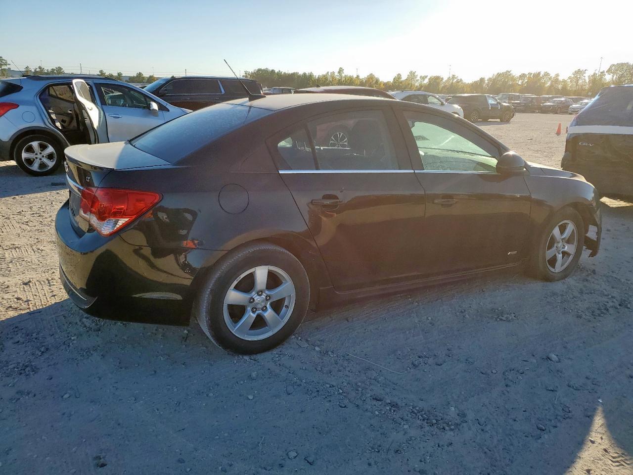 2014 Chevrolet Cruze Lt - Image 3