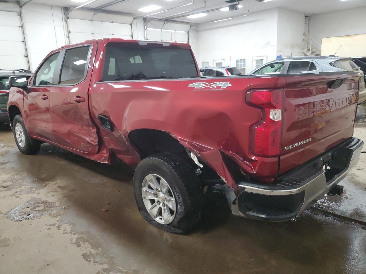 2021 Chevrolet Silverado K1500 Lt - Фото 2