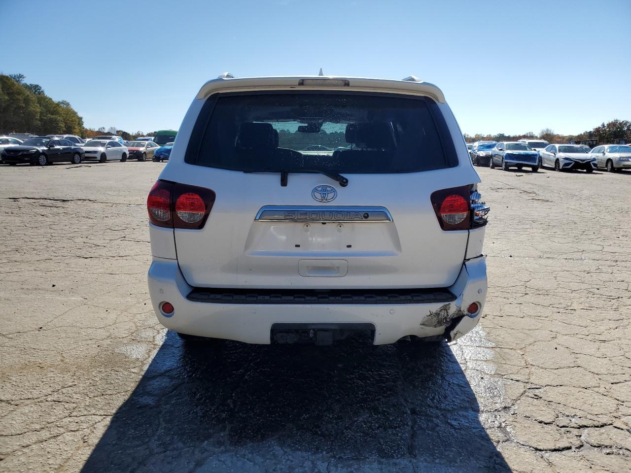 2019 Toyota Sequoia Platinum - Image 6