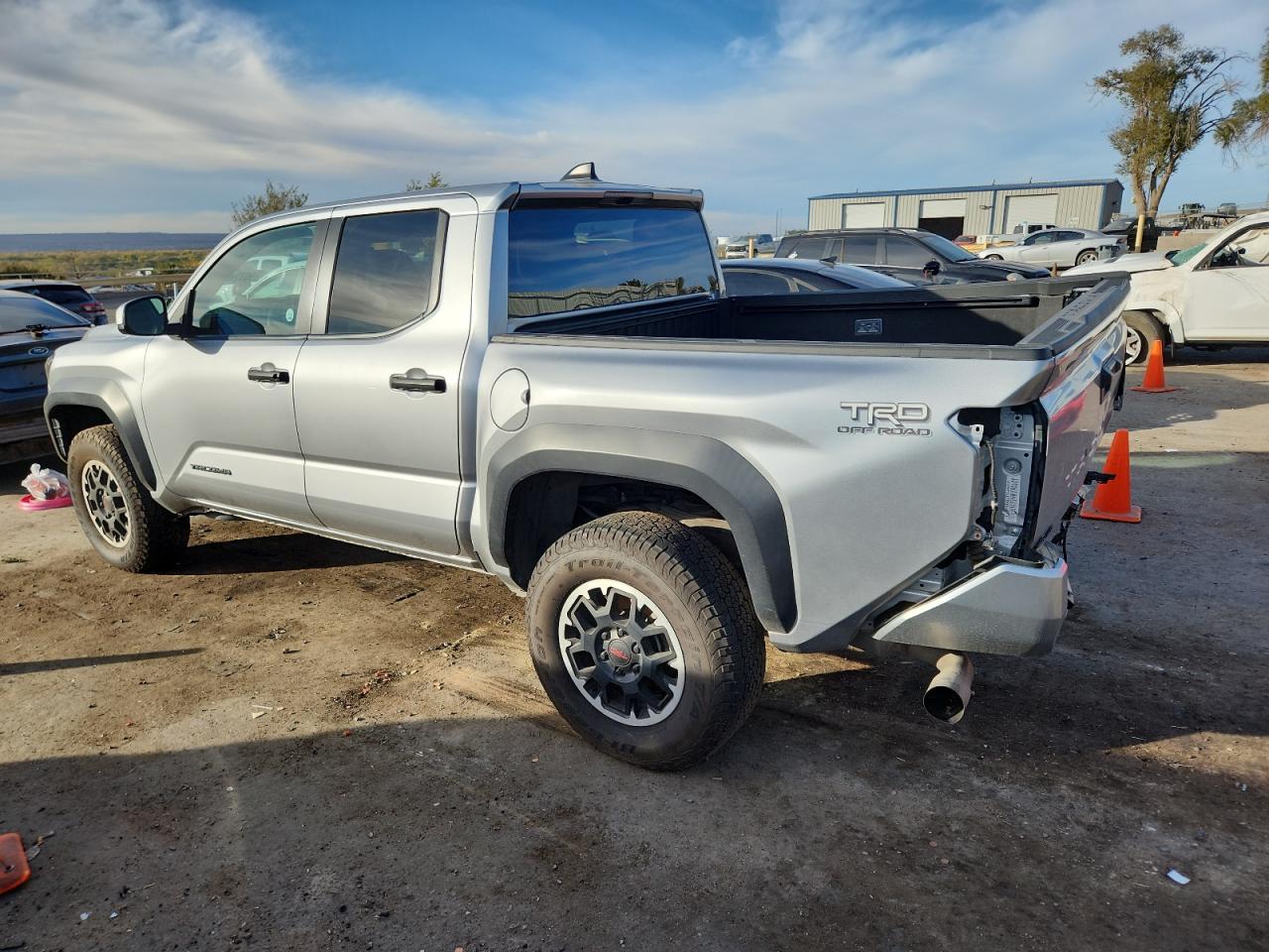 2024 Toyota Tacoma Double Cab - Фото 2