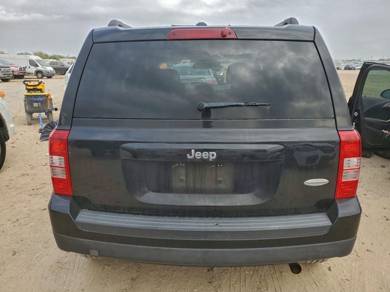 2015 Jeep Patriot - Фото 6