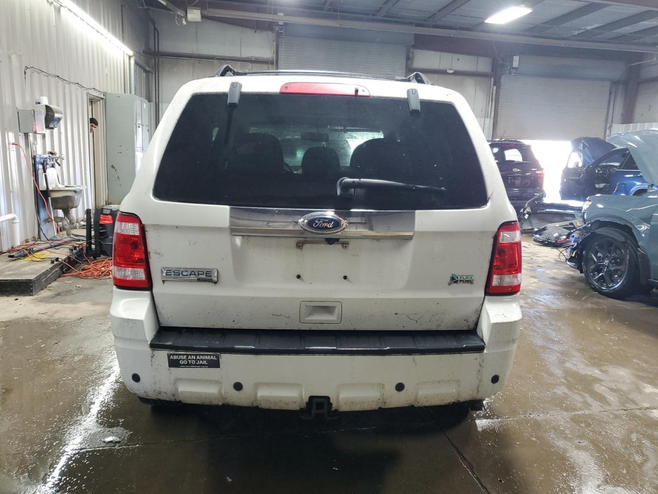 2010 Ford Escape Limited - Фото 6