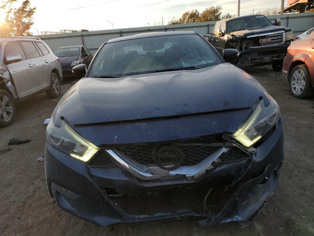 2017 Nissan Maxima 3.5S - Фото 5