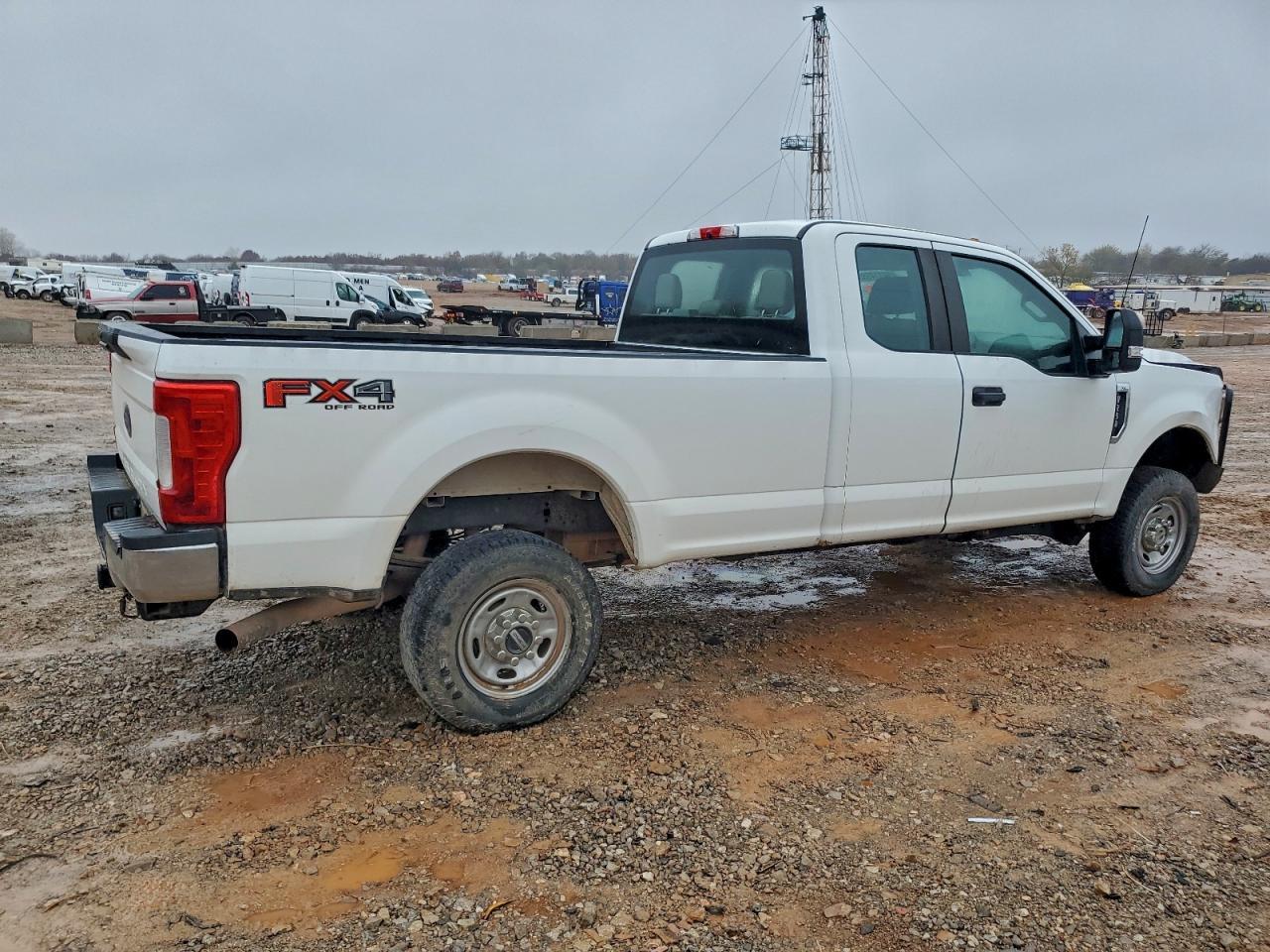 2019 Ford F250 Super Duty - Фото 3