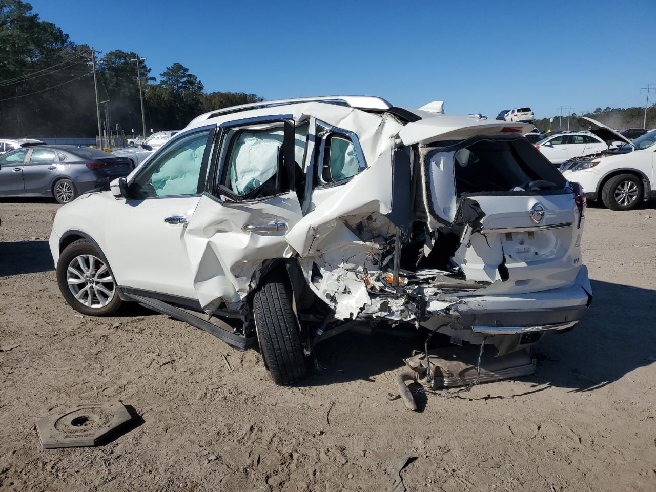 2019 Nissan Rogue S - Фото 2