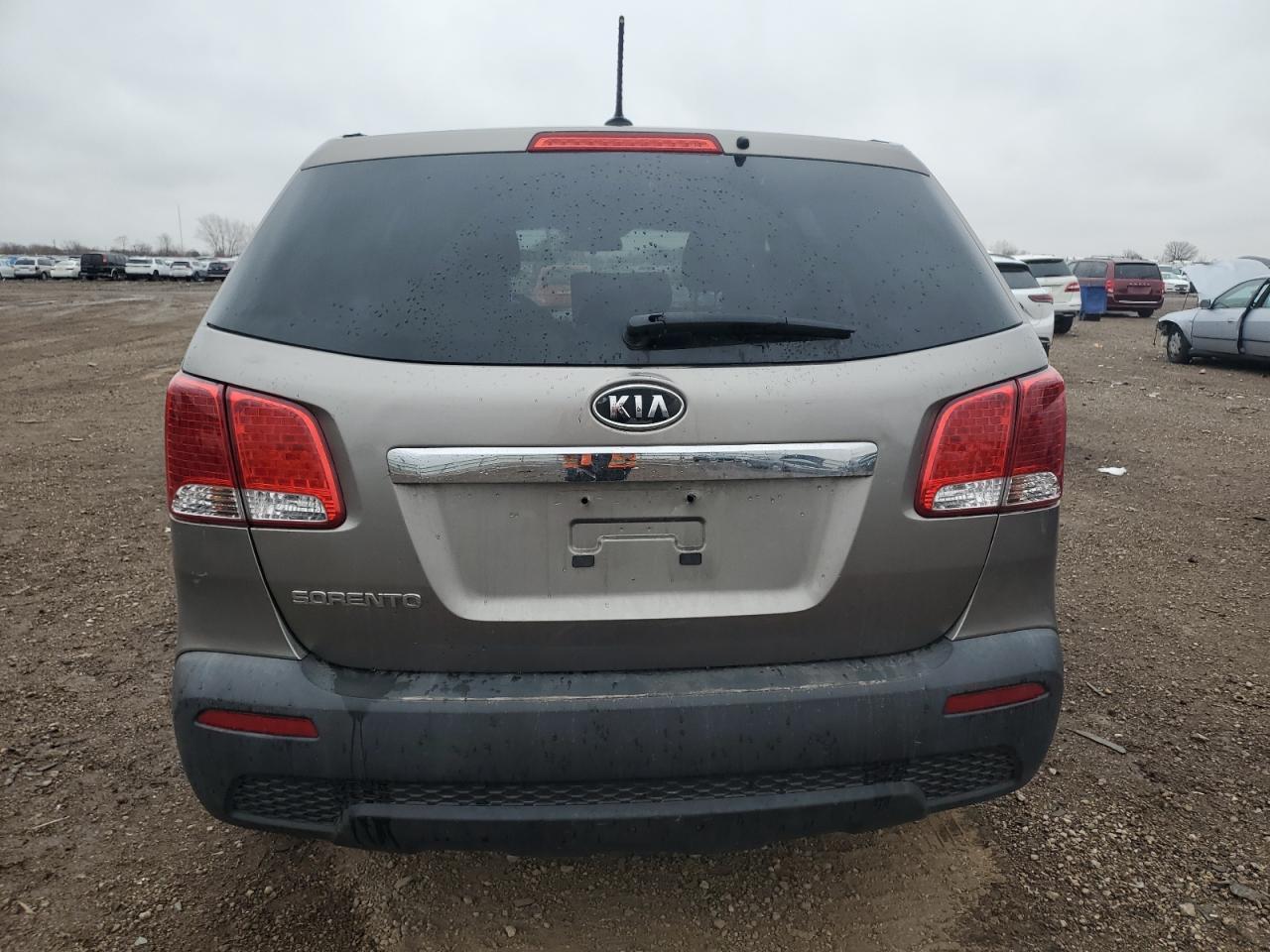 2011 Kia Sorento Base - Фото 6