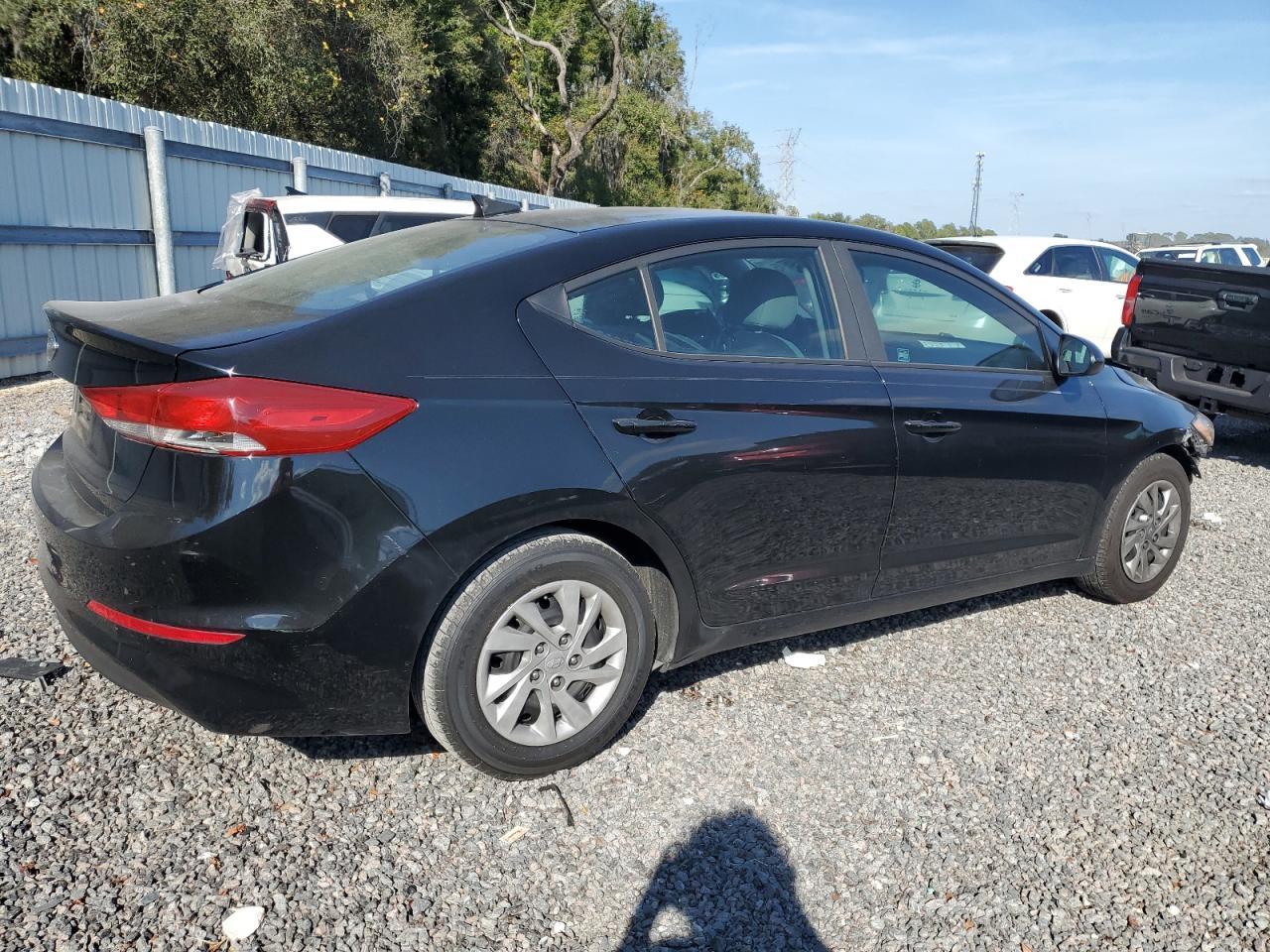 2017 Hyundai Elantra Se - Image 3
