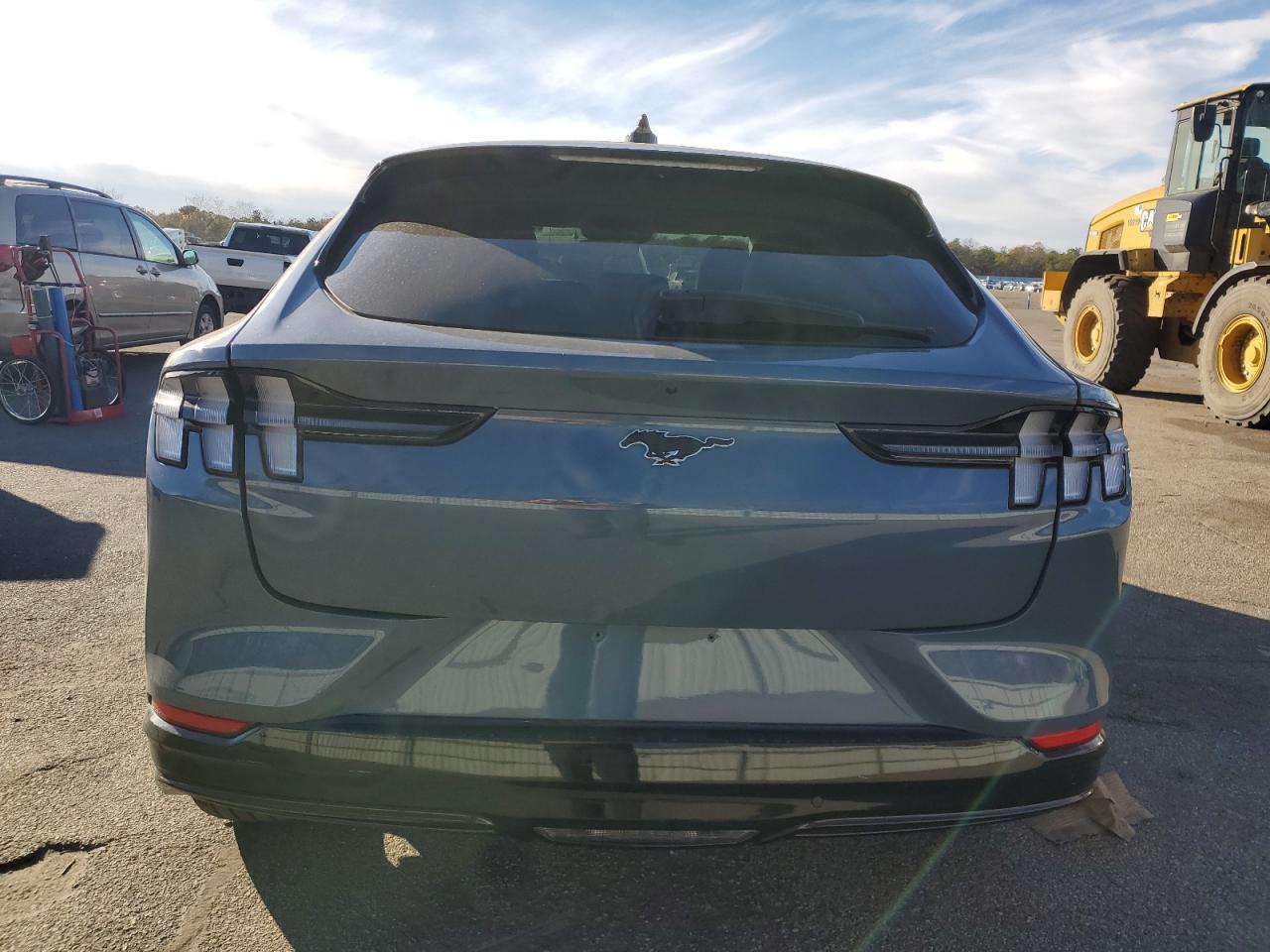 2023 Ford Mustang Mach-E Premium - Фото 6