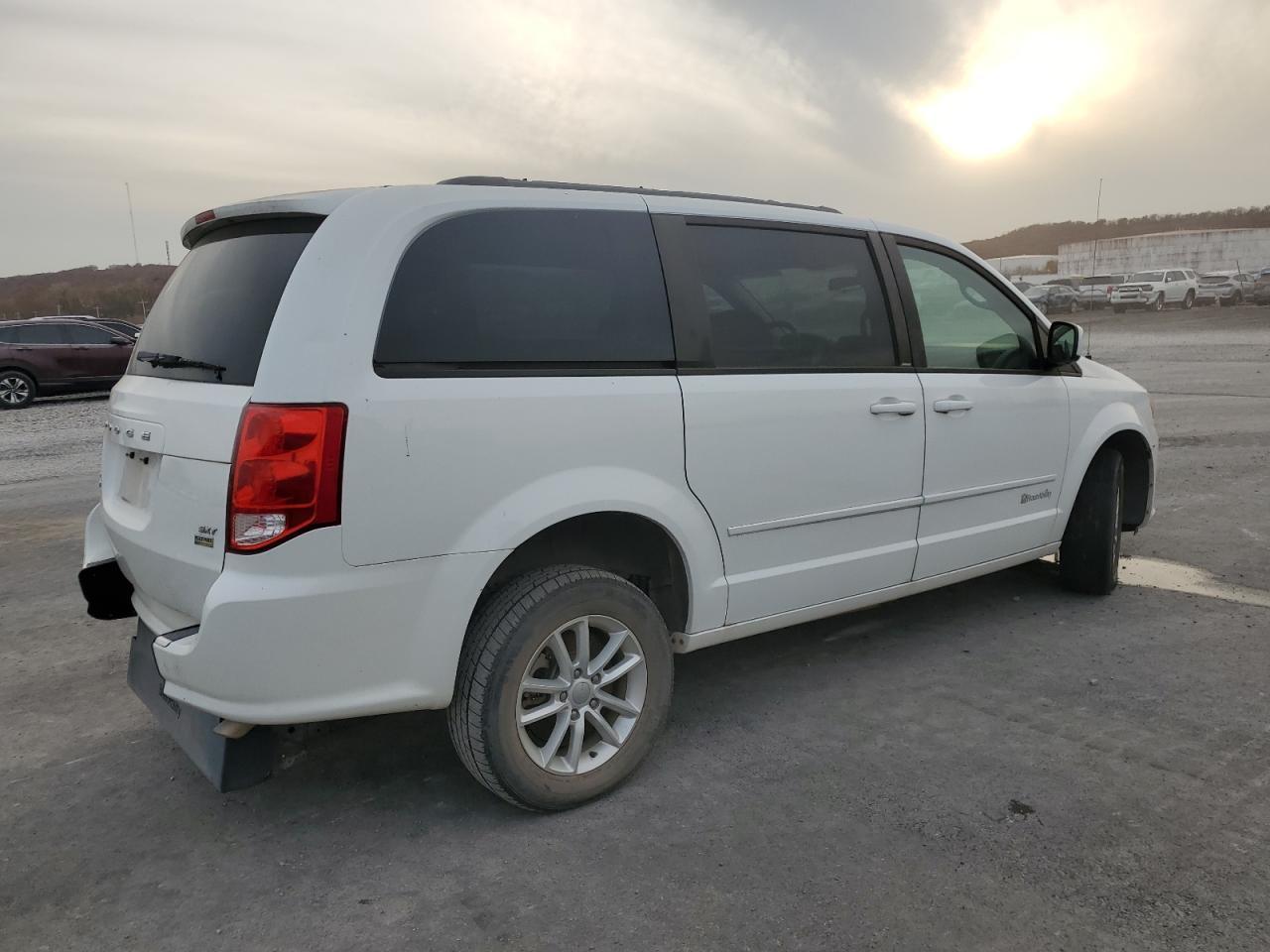 2014 Dodge Grand Caravan Sxt - Фото 3